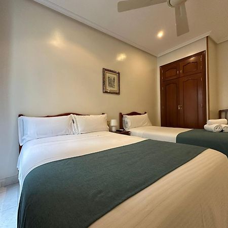 Hostal Villamanez มาดริด ภายนอก รูปภาพ